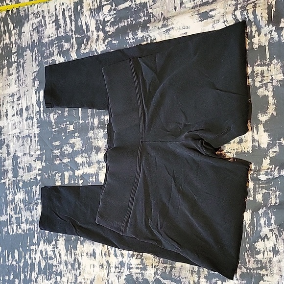 Pink yoga legging - Picture 1 of 7